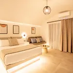 Santorini Cave Luxury 4*