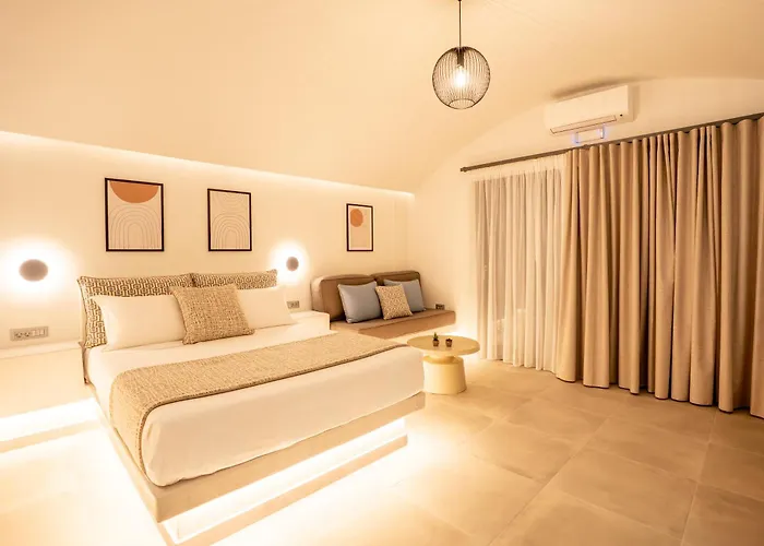 Santorini Cave Luxury 4*