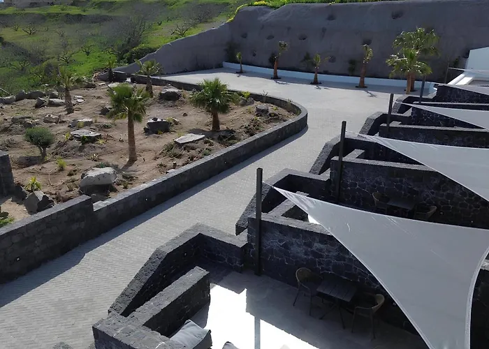 Santorini Cave Luxury Bed & Breakfast