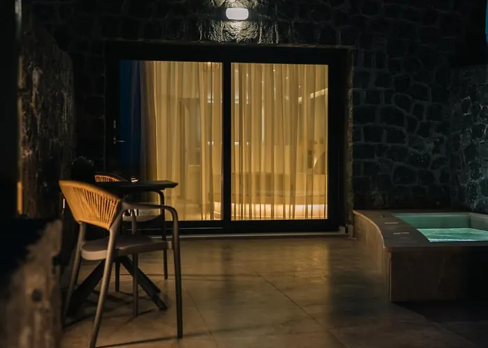 Santorini Cave Luxury