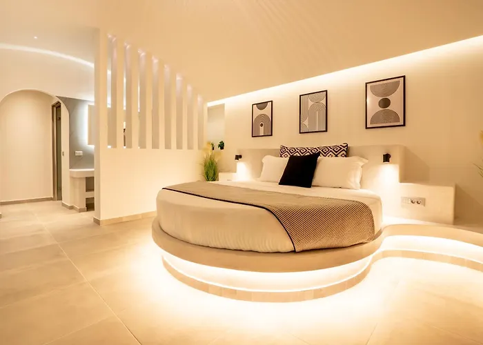 Santorini Cave Luxury Bed & Breakfast