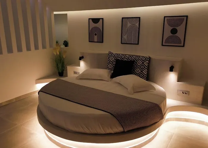 Santorini Cave Luxury Oda ve Kahvaltı